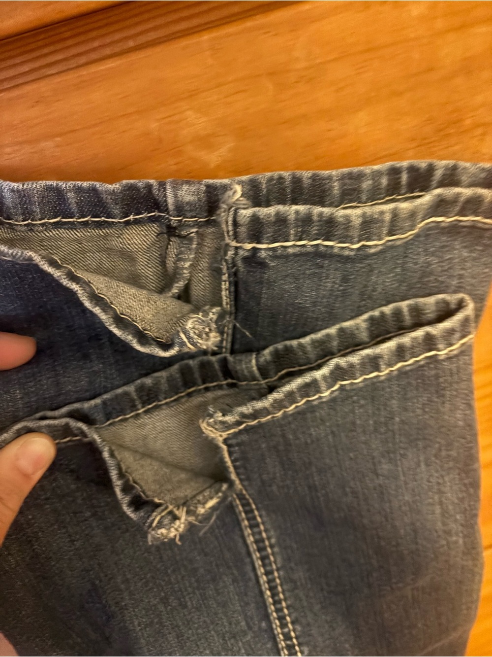 Rock and Roll Men's Straight Leg Jeans in Faded Blue Wash - Picture 9 of 11